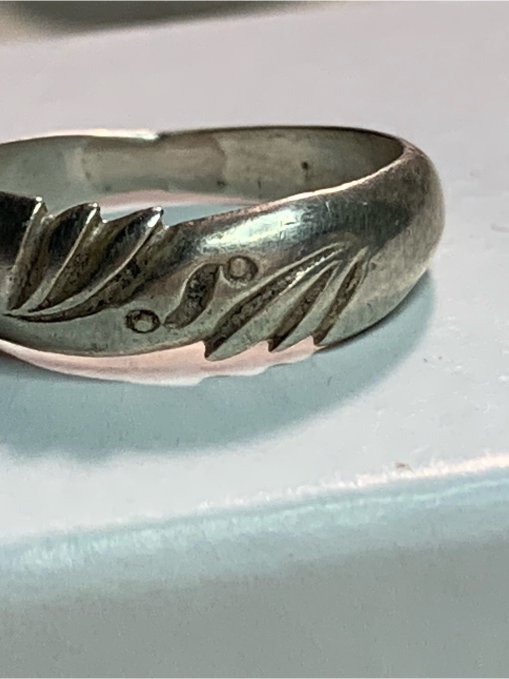 Sterling Silver Women’s Leaf-Engraved Ring in Silver. 6 1/2